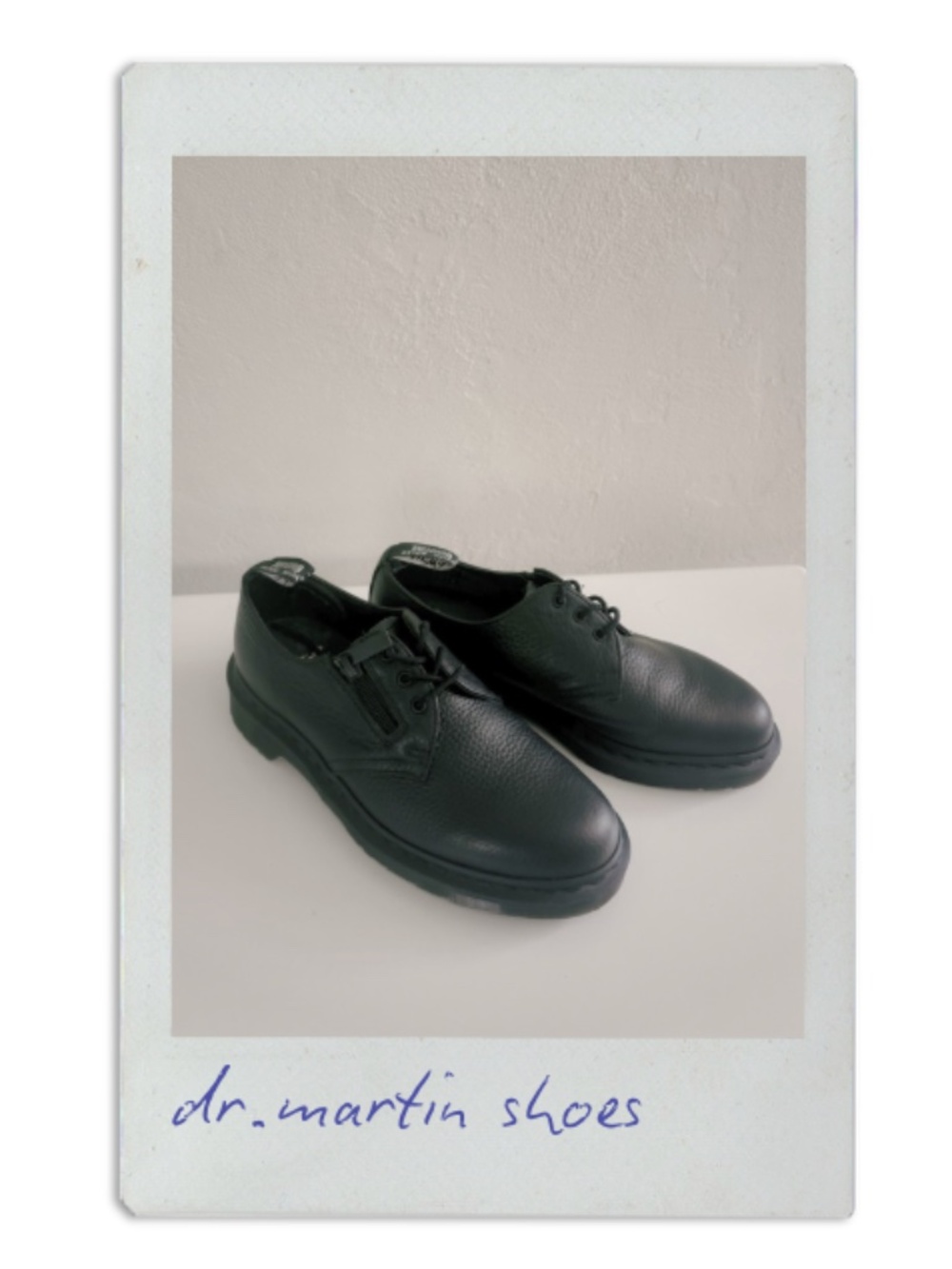 dr. Martens 1461 with zip